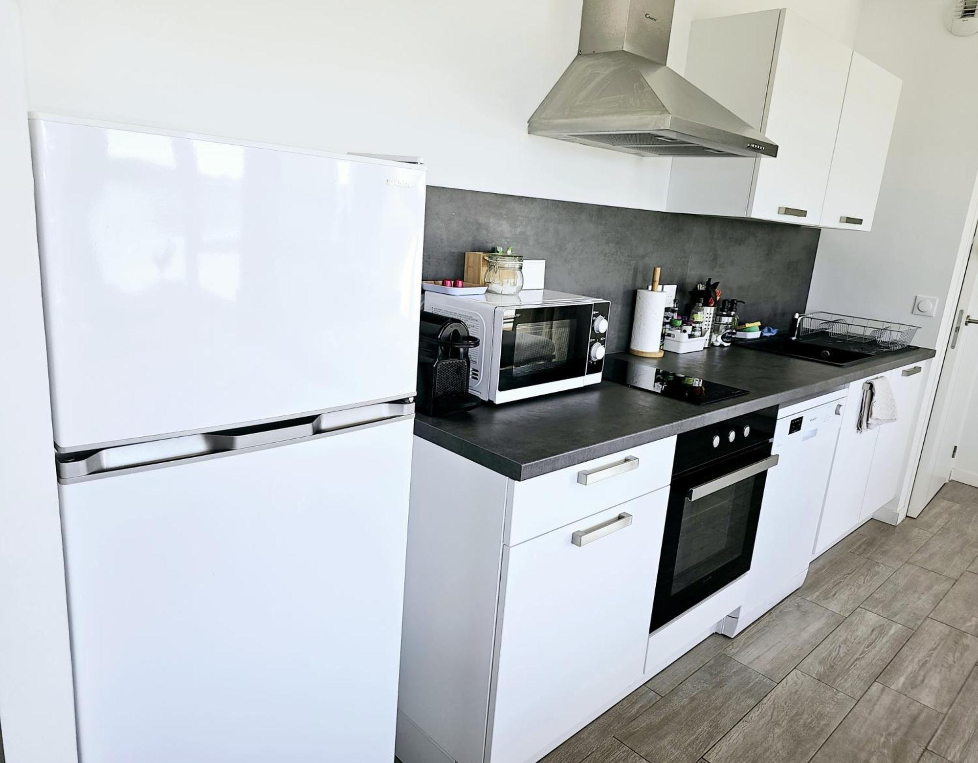 Lakeside Provence - Classe 4 Etoiles, Vue Sur Le Lac, Parking Sous-sol, Double Clim Appartement *