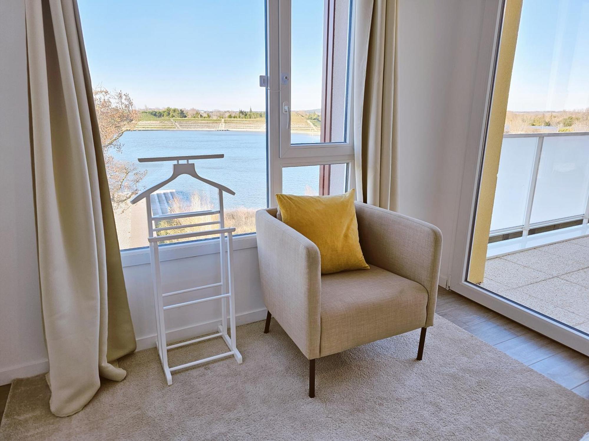 Lakeside Provence - Classe 4 Etoiles, Vue Sur Le Lac, Parking Sous-sol, Double Clim *